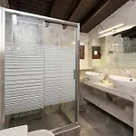 Zogia Luxury Vilă
